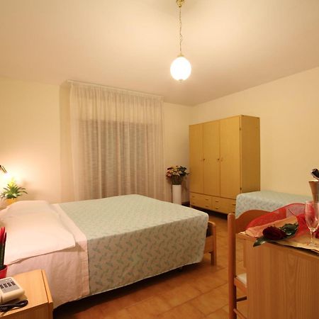 Hotel Villa Luca Chianciano Terme Room photo