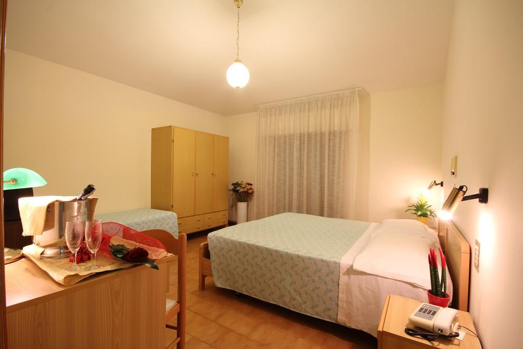 Hotel Villa Luca Chianciano Terme Room photo